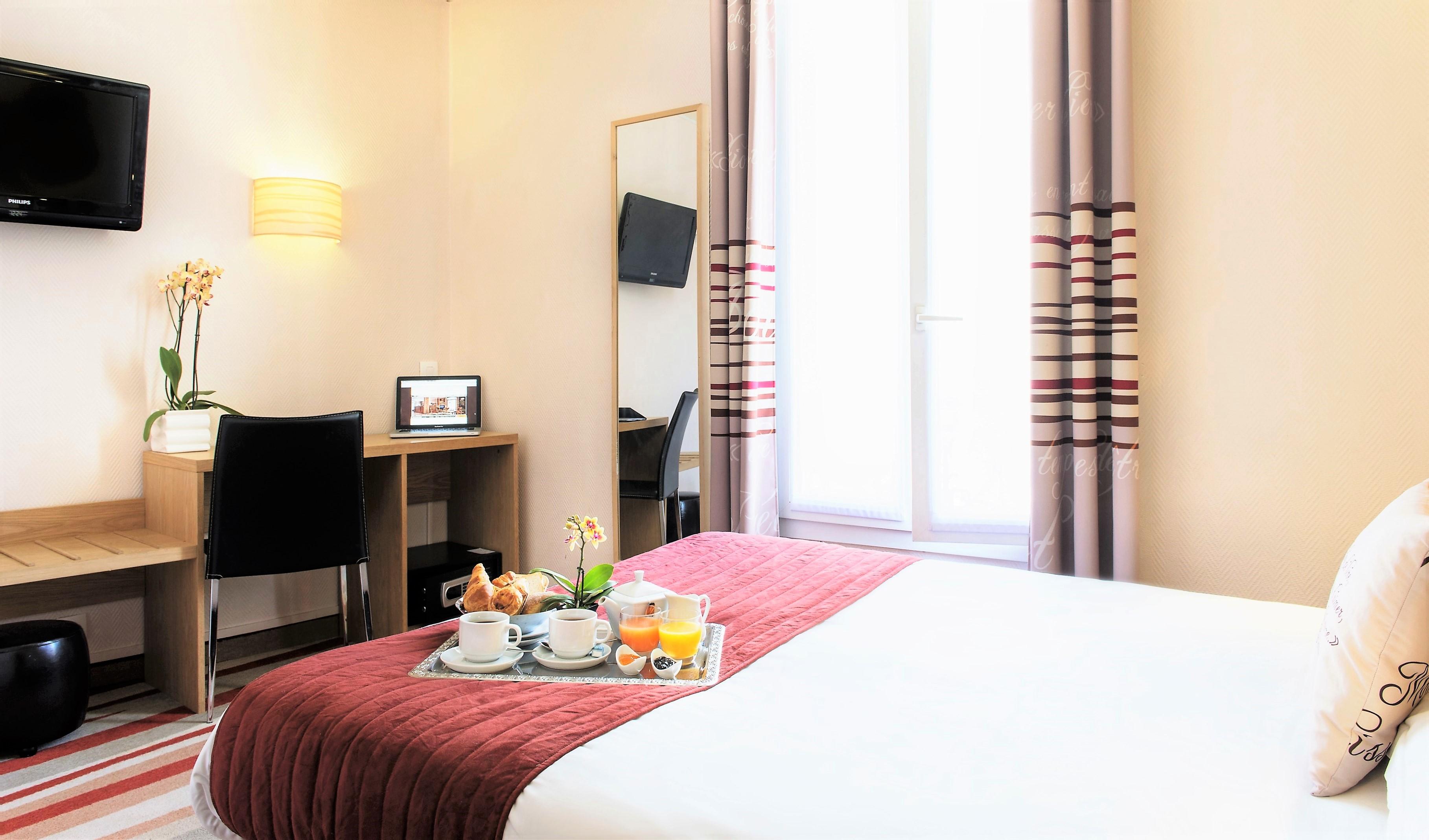 Hotel Ariane Montparnasse By Patrick Hayat Paris Bagian luar foto