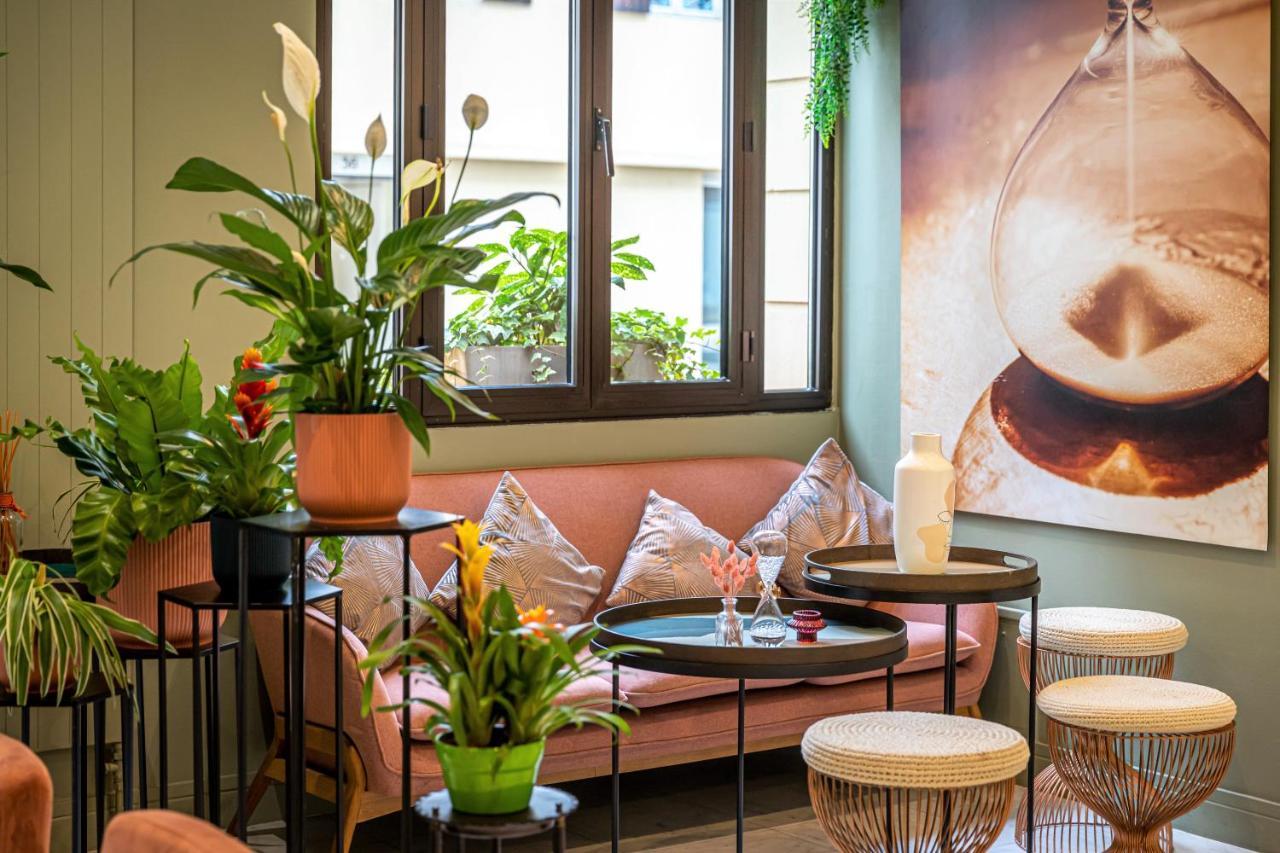 Hotel Ariane Montparnasse By Patrick Hayat Paris Bagian luar foto